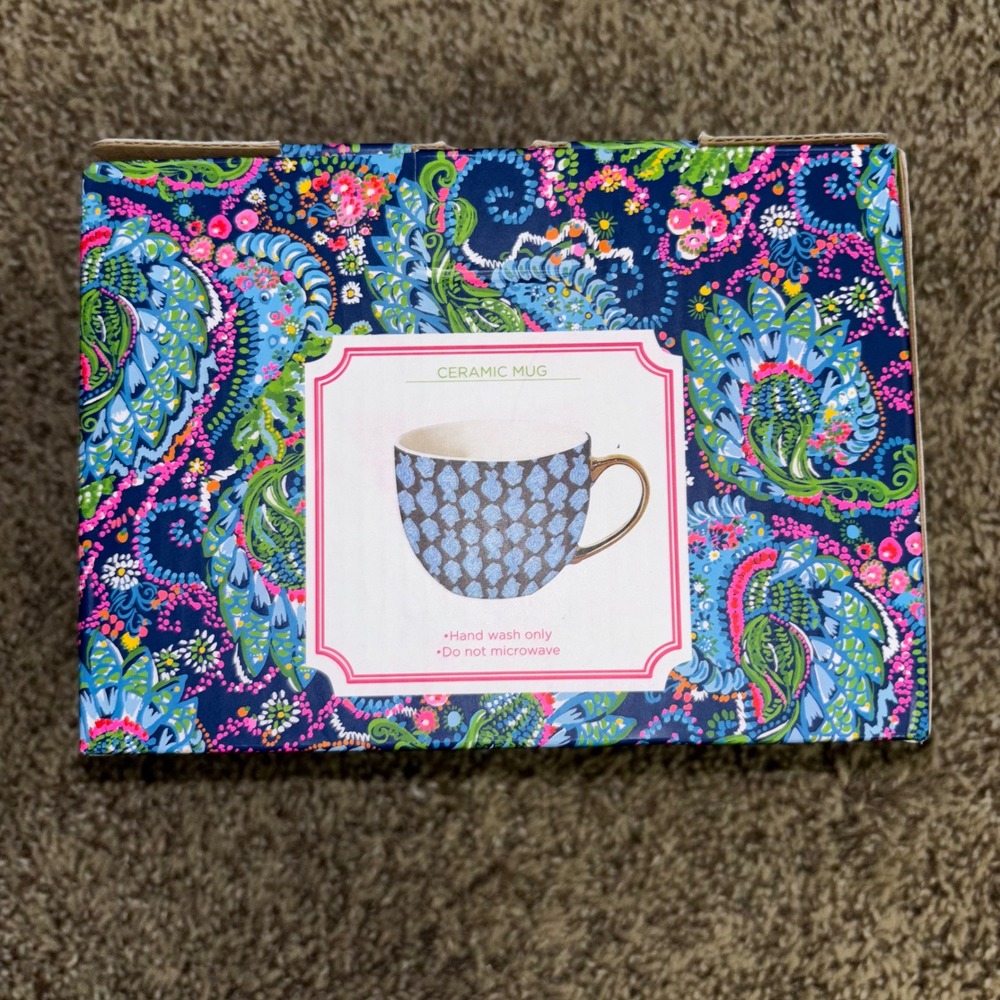 Lilly Pulitzer Ceramic Mug Blue Fish Pattern Gold Handle New - Picture 2 of 3
